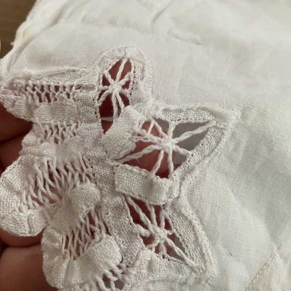 Vintage dinner roll holder
